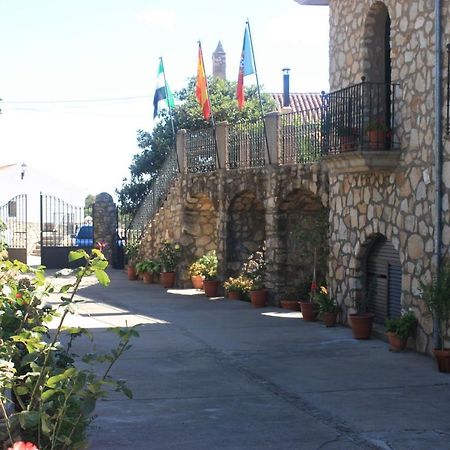 Hotel Rural El Convento Valencia de Alcantara Exterior photo