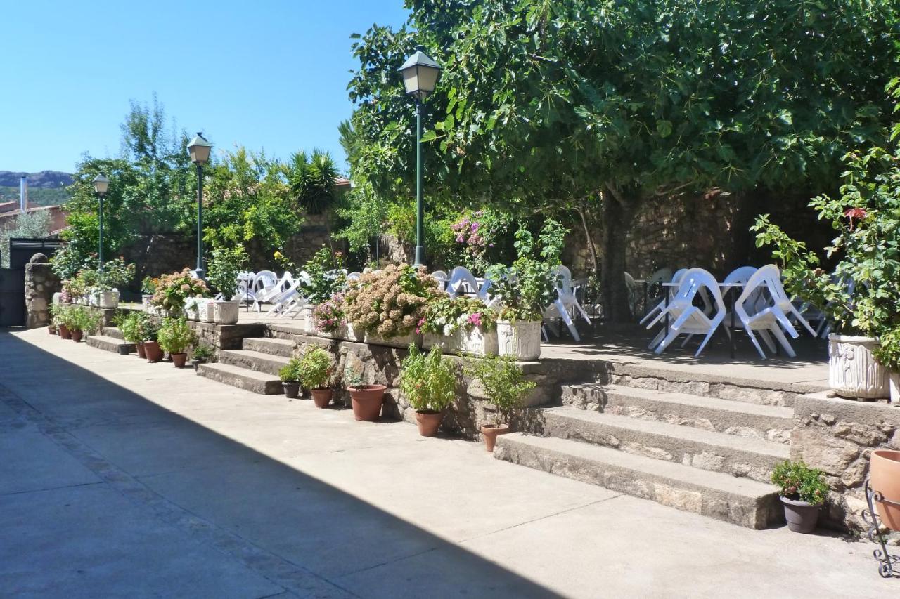 Hotel Rural El Convento Valencia de Alcantara Exterior photo